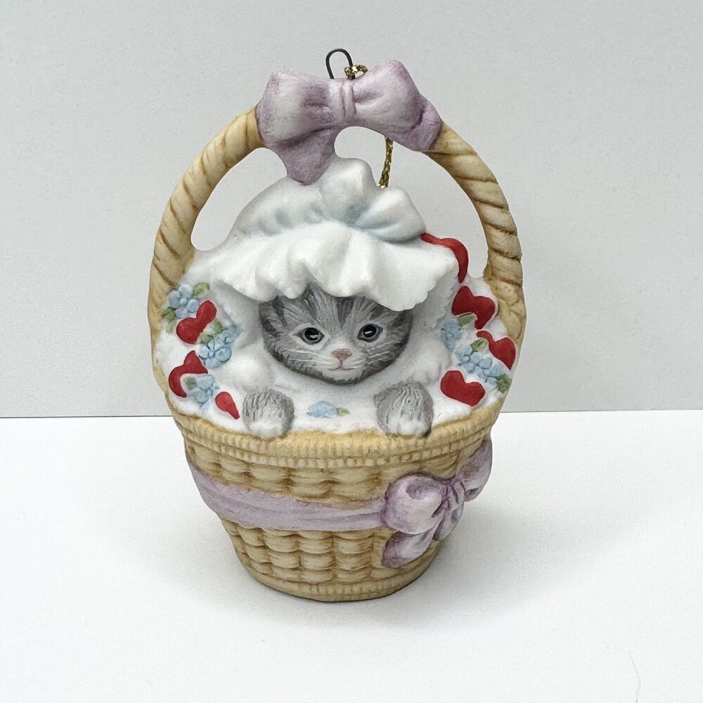1985 Schmid Kitty Cucumber Christmas Ornament Kitten in Basket Hearts Figurine